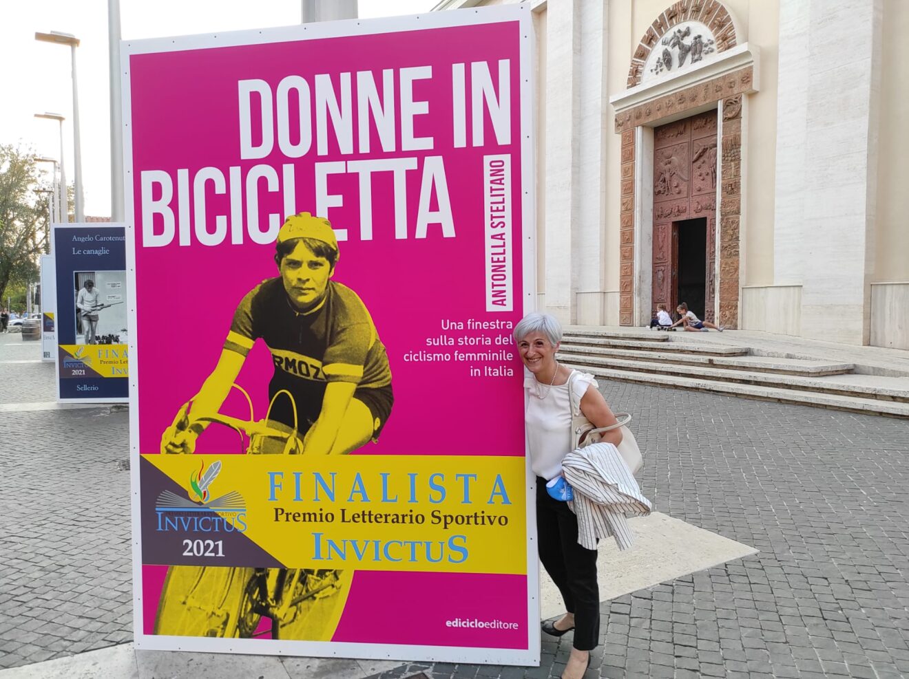 Donne in biciletta, di Antonella Stelitano, Ediciclo Editore